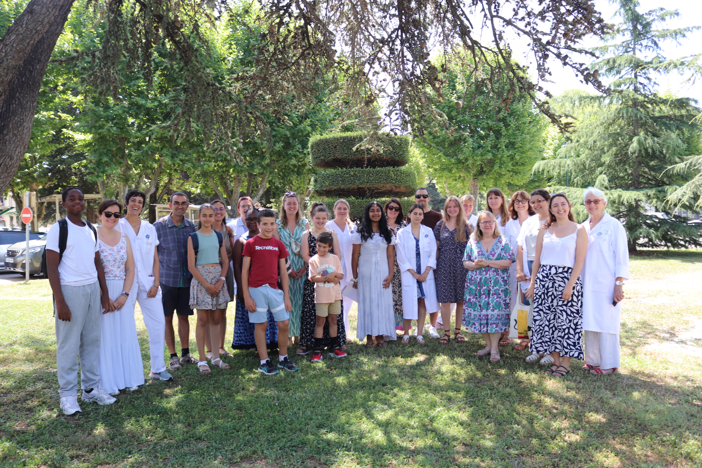 Professionnels de santé, jeunes patients, leurs familles et associations de patients Image